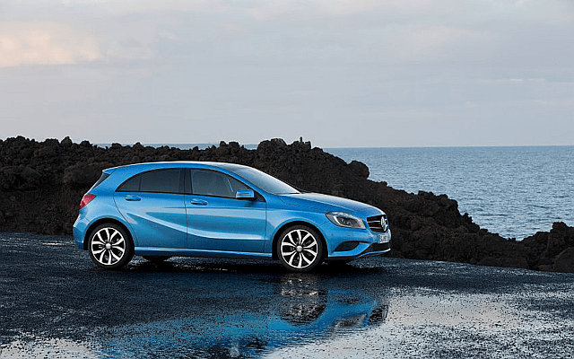 More information about "Spying: Mercedes-Benz A25 AMG"