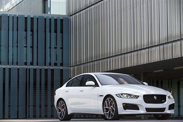 More information about "Rumorpile: Jaguar Working On XE-R To Take On BMW M3"
