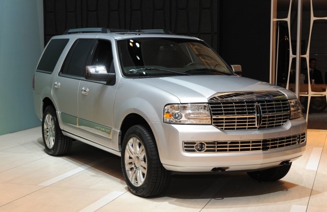 More information about "Next Lincoln Navigator To Go EcoBoost Only, Expedition To Get 5.0"