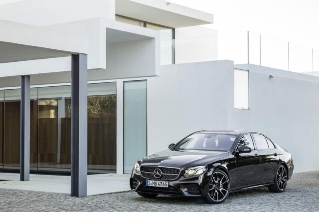 More information about "New York Auto Show: 2017 Mercedes-AMG E43"