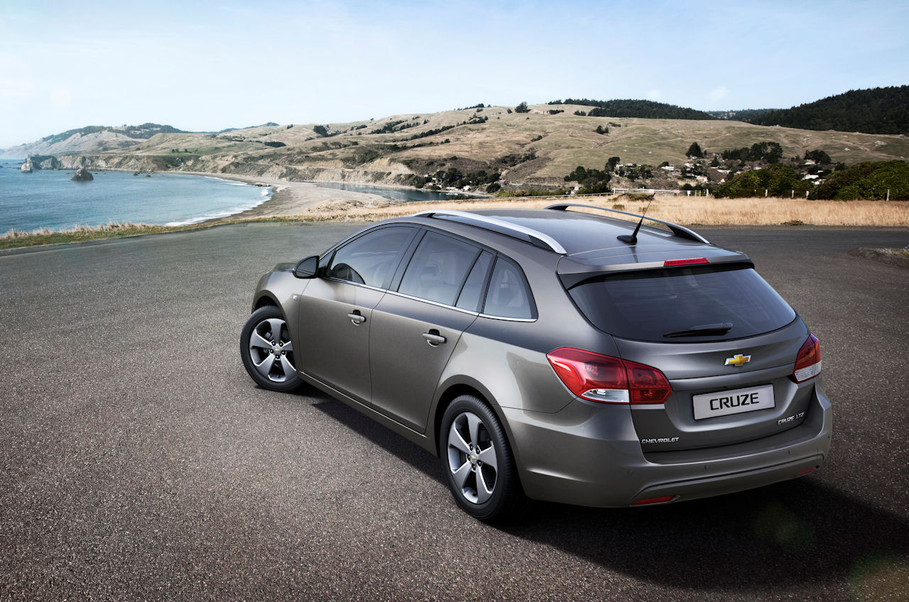 More information about "Chevy pulls the wraps off of Cruze wagon ahead of Geneva"