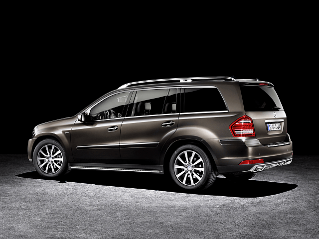 More information about "Farewell R-Class, Hello New GL-Class"