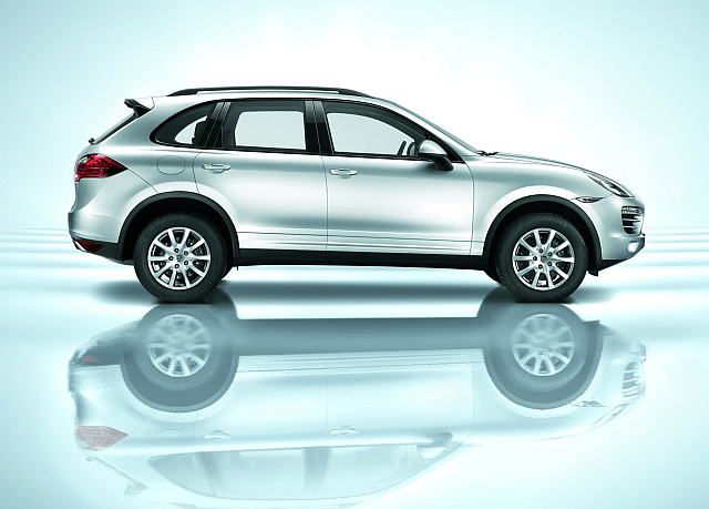 More information about "WHAT?! Porsche Cayenne Coming With A Diesel In 2012"