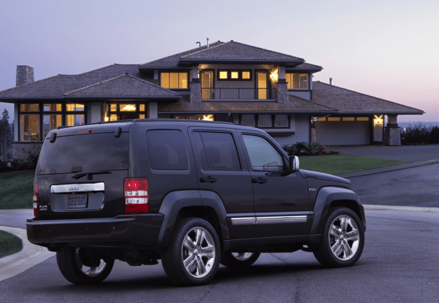 More information about "Chrysler Dealers Given A Sneak Peak At Products In Vegas"