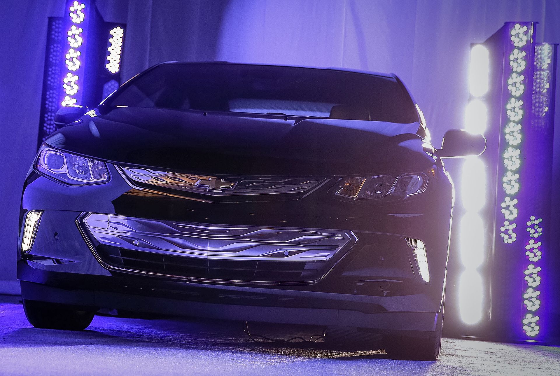 More information about "NAIAS2015 Sneak Peek: 2016 Chevrolet Volt"
