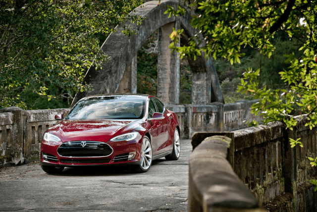 More information about "Tesla's Factory Stores Draws Ire From Dealers"