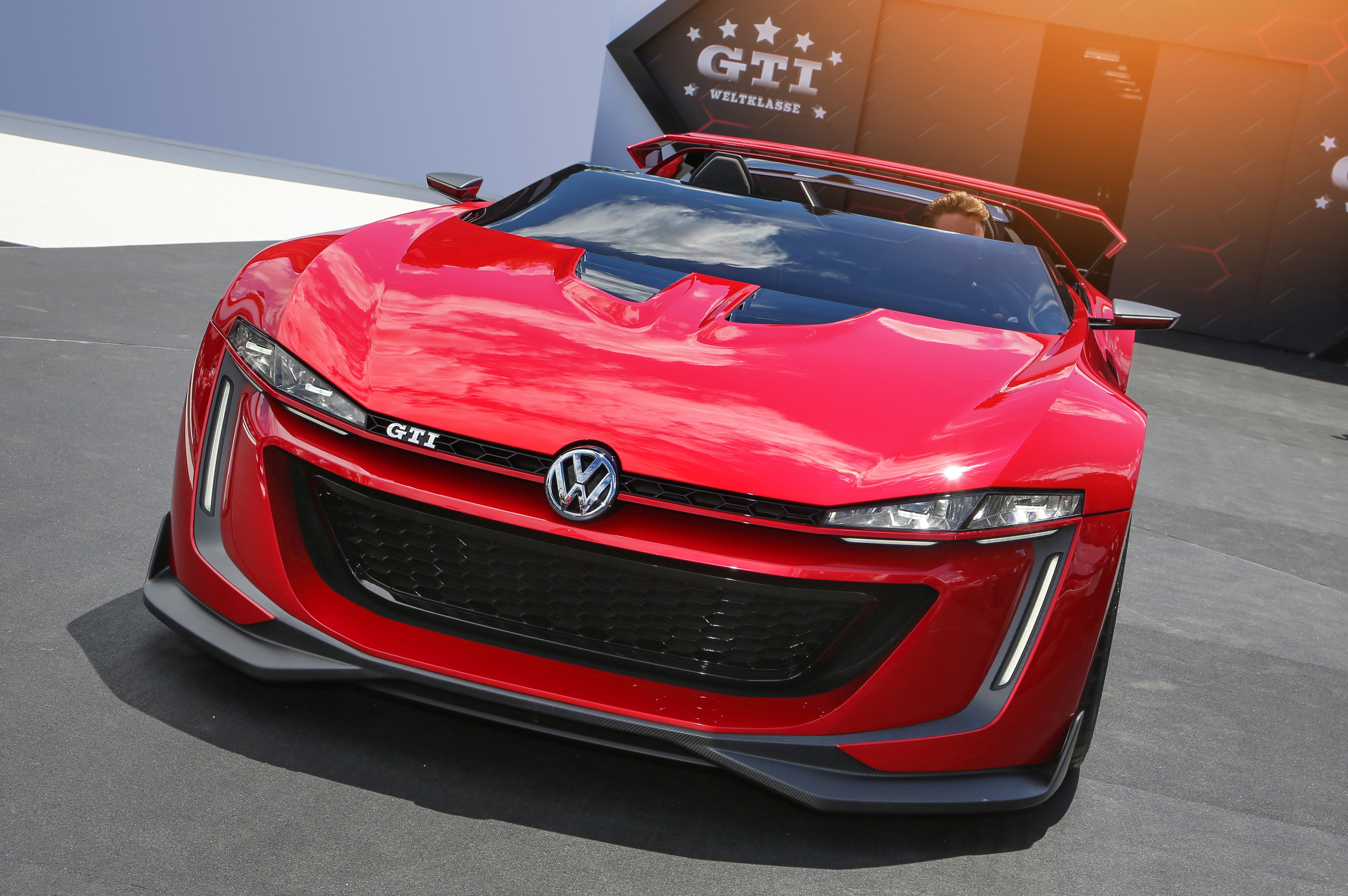 More information about "LA Auto Show Preview: Volkswagen Bringing Two Hi-Po Concepts to LA Auto Show"