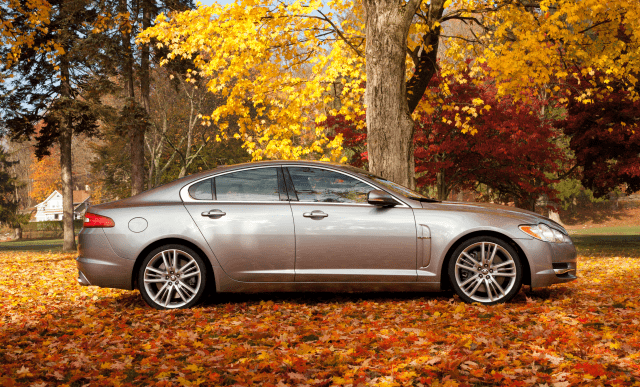More information about "Jaguar Readies Four, Six-Cylinder Engines For U.S."