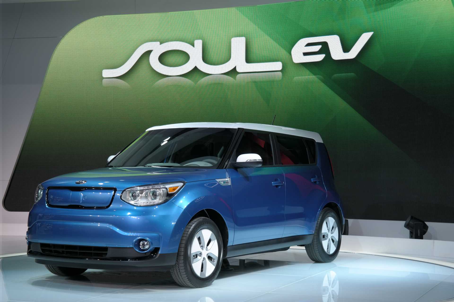 More information about "Kia Jumps Into EV Market With Soul EV"