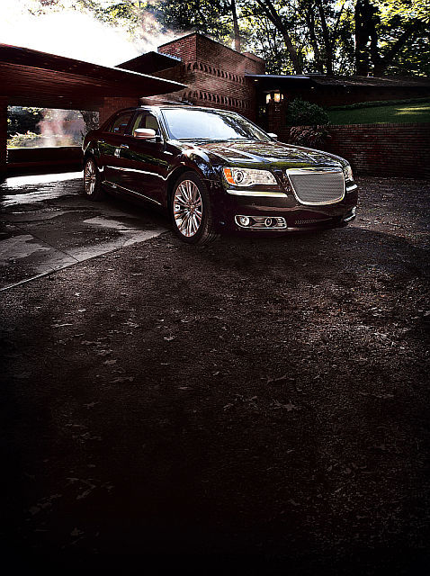 More information about "Chrysler Shows A Plusher Side Of The 300"