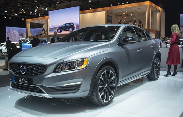 More information about "The Volvo S60 Cross Country Will Be A Rare Bird"