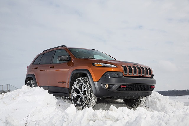 More information about "Jeep Cherokee To Keep Distinctive Look For Upcoming Refresh"