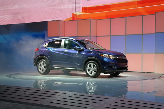 More information about "LA Auto Show: 2016 Honda HR-V"