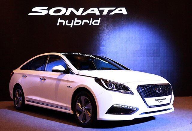 More information about "Revealed: Hyundai Sonata Hybrid"