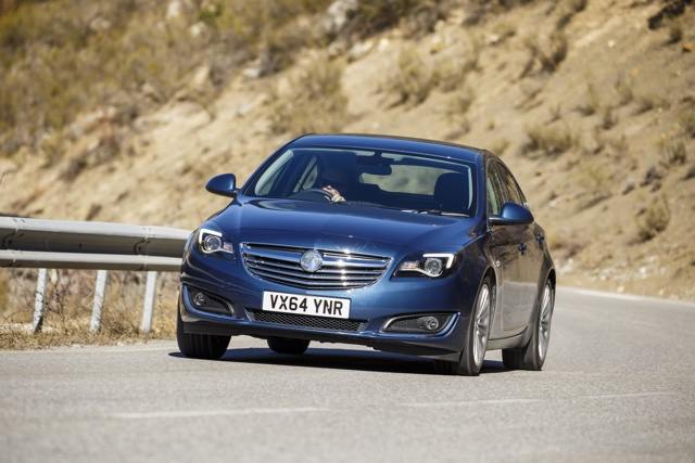 More information about "Spying: Opel/Vauxhall Insignia Take It All Off (The Camo That Is)"