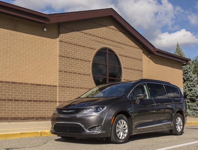 More information about "Rumorpile: Google and FCA To Begin An Autonomous Ride Sharing Service"
