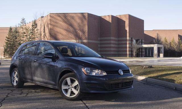 More information about "Quick Drive: 2017 Volkswagen Golf Wolfsburg Edition"
