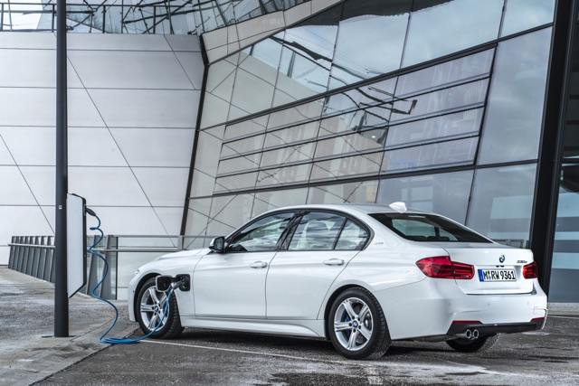 More information about "Rumorpile: BMW to Show an Electric 3-Series at Frankfurt"