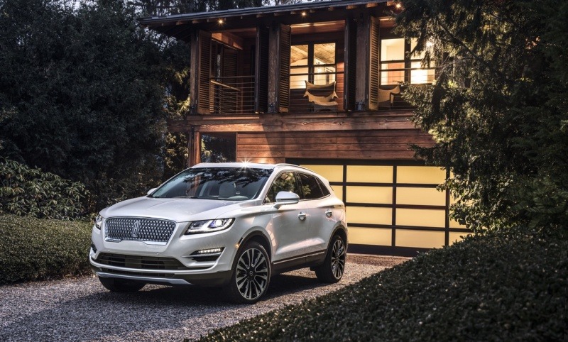More information about "2019 Lincoln MKC Clips Its Wings"