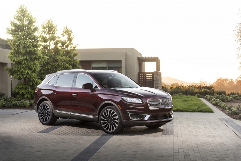 More information about "Lincoln Decides Real Names Are A Good Idea, Introduces 2019 Nautilus"