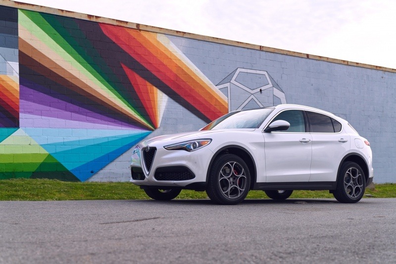 More information about "Alfa Romeo Begins Work On A Larger SUV"