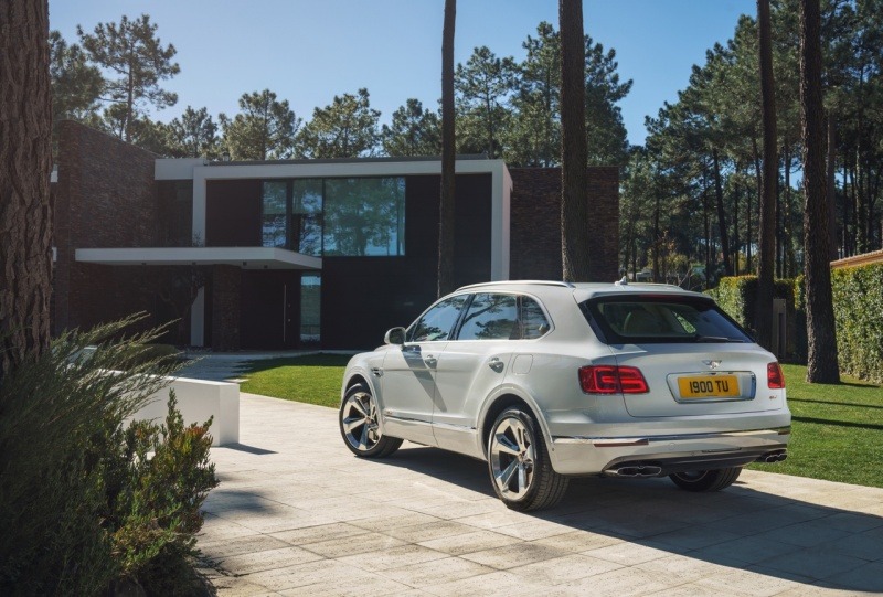More information about "Geneva 2018: 2019 Bentley Bentayga Plug-In Hybrid Features Turbo-Six"