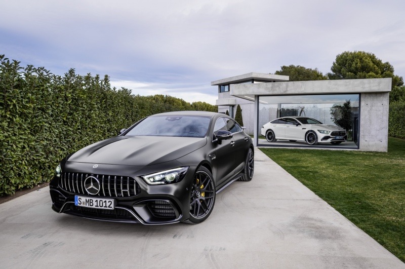 More information about "Geneva 2018: 2019 Mercedes-AMG GT 4-Door Coupe is Family Friendly Peformance"