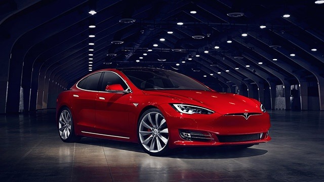 More information about "Tesla Lays Off 9 Percent of Their Workforce"