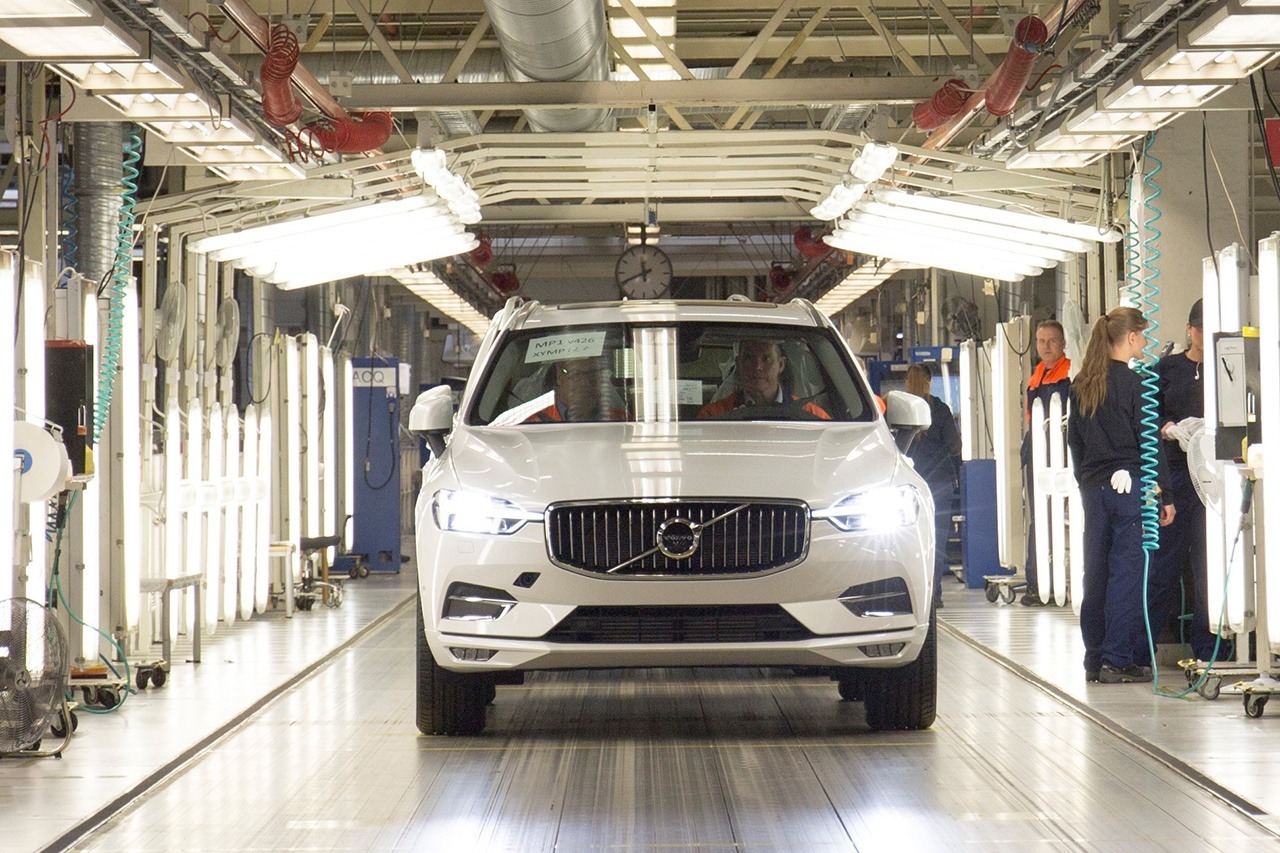 More information about "To Avoid Tariffs, Volvo Sources XC60s For U.S. From Sweden"