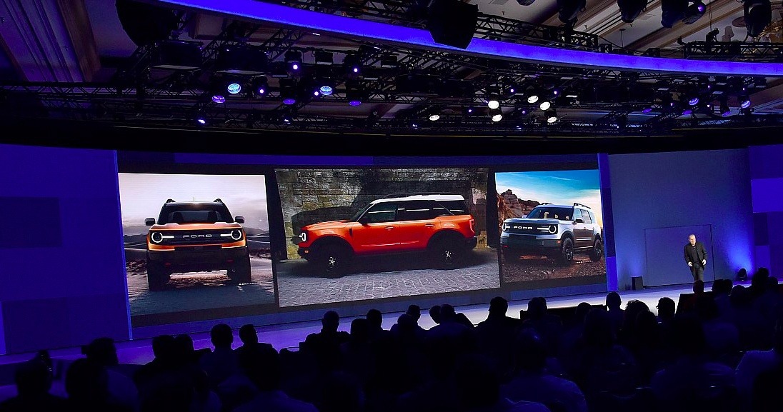 More information about "Is this the 2020 Ford Bronco or Baby Bronco?"