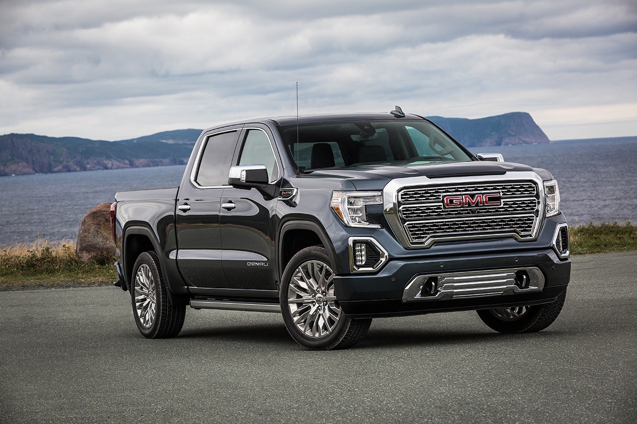 More information about "GMC Considers Whether It Should Do An Electrified Sierra"