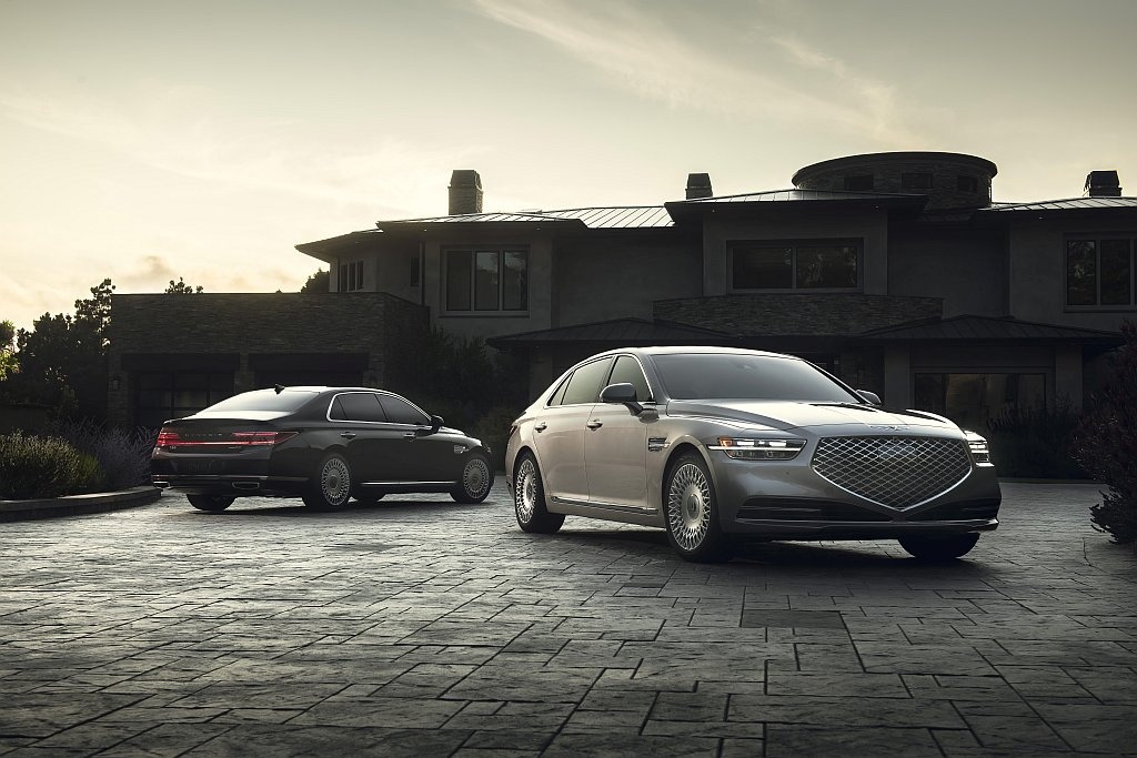 More information about "2020 Genesis G90 Debuts for America"