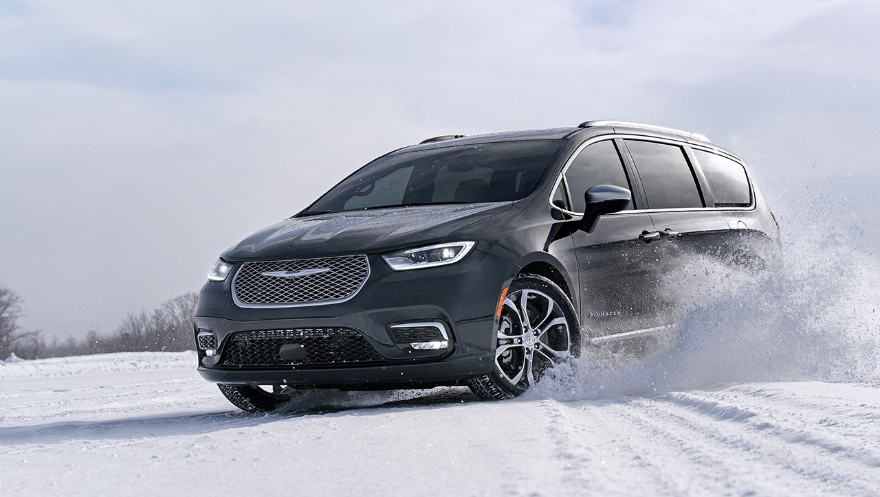 More information about "2021 Chrysler Pacifica Rolls Up With Optional AWD"