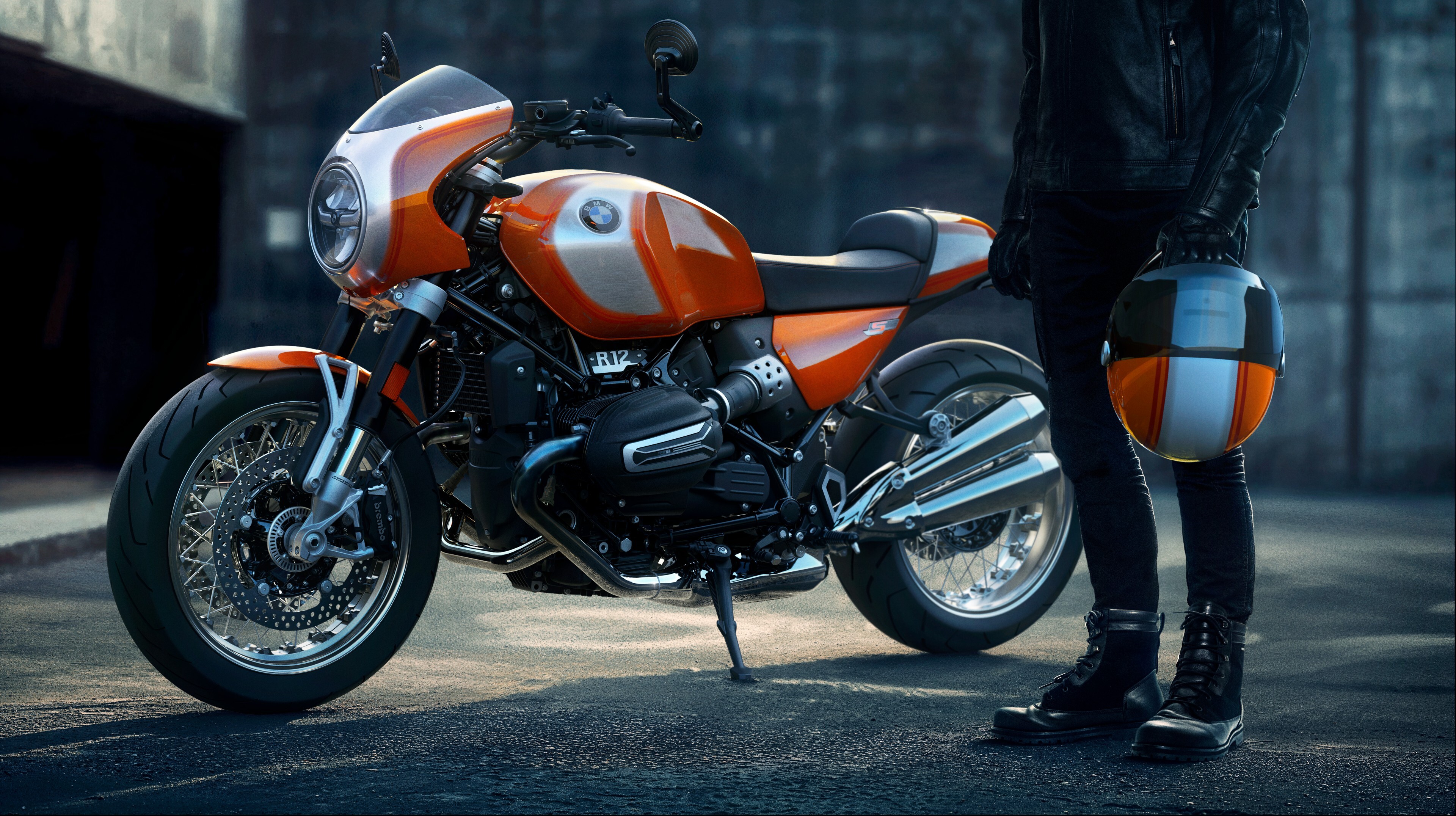 More information about "BMW Expands Heritage Bike with Tribute to Iconic R 90 S Motorcycle"